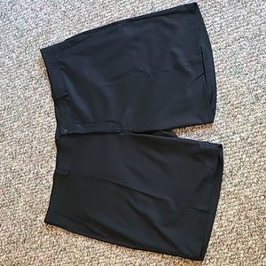 NIKE BRAND MENS BIG & TALL BLACK GOLF SHORTS SIZE 50